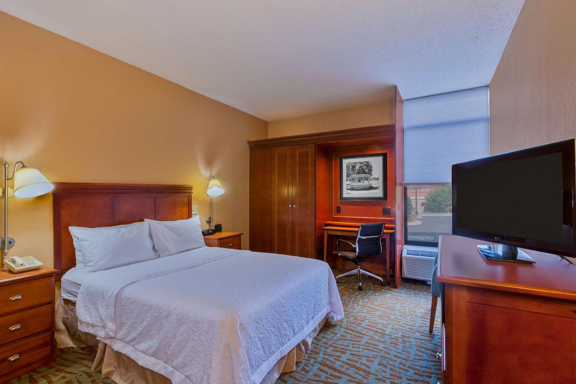 Hampton Inn Hendersonville Dış mekan fotoğraf